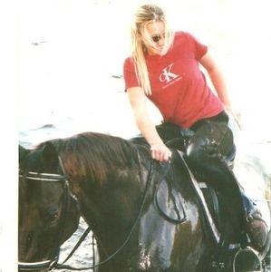 Meet your Posher, Kara